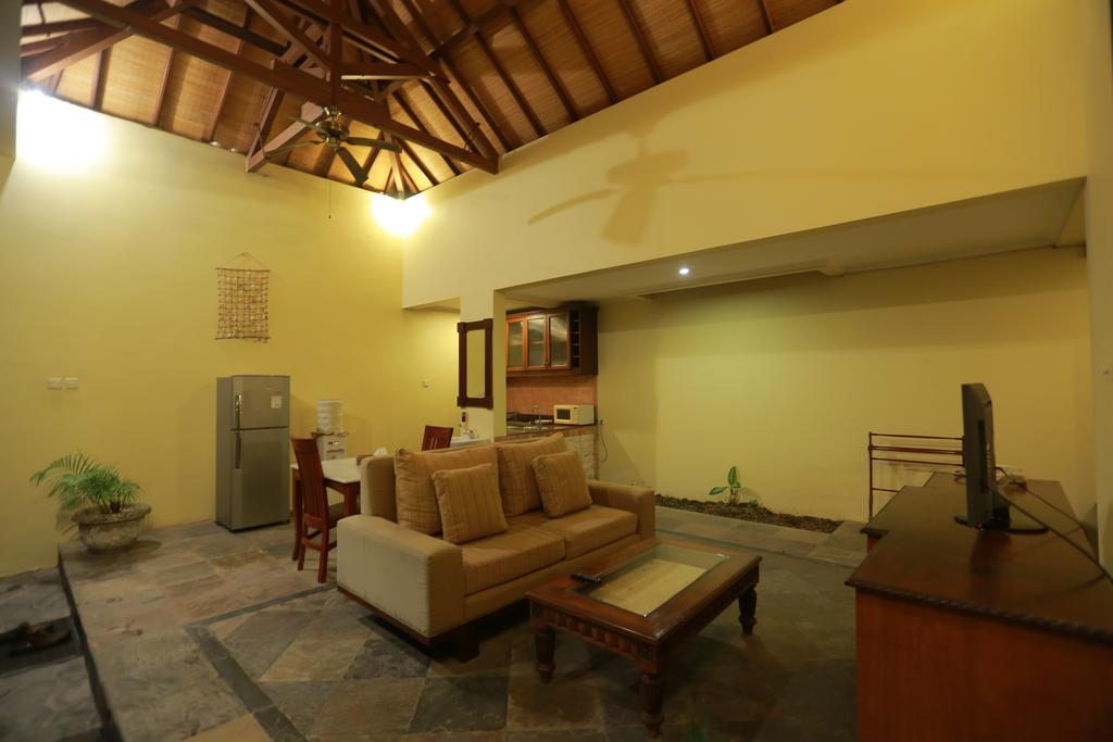 Putri Bali Villa Семиньяк Экстерьер фото