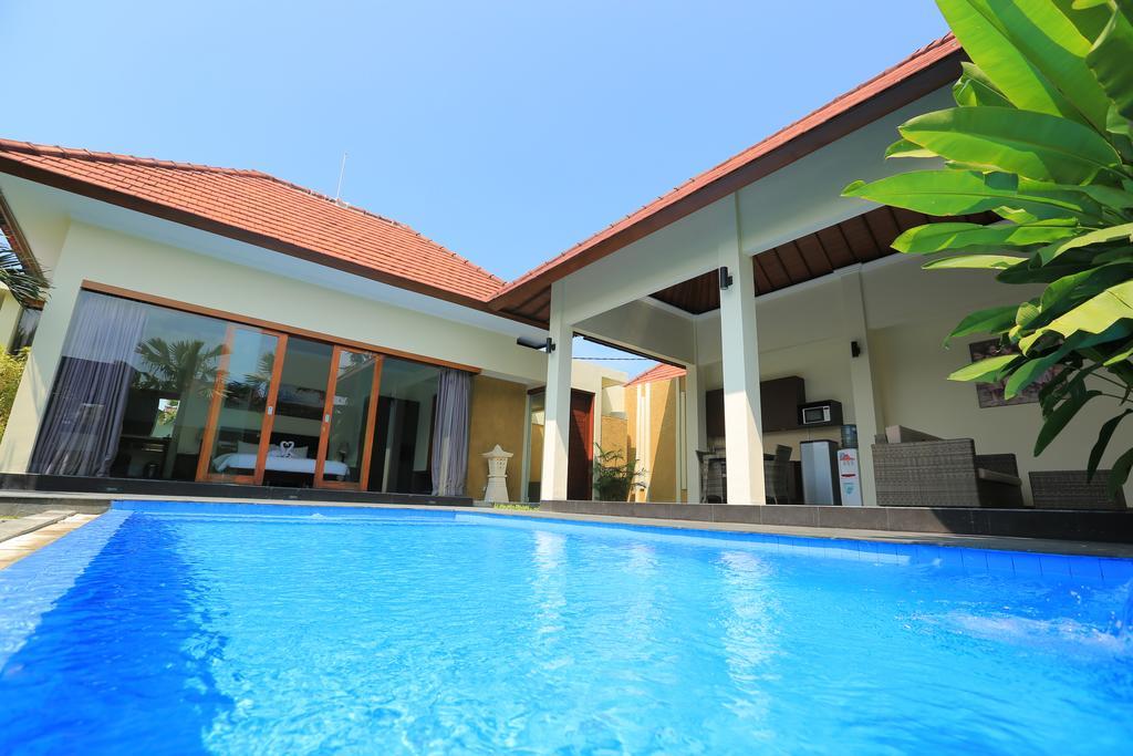 Putri Bali Villa Семиньяк Экстерьер фото