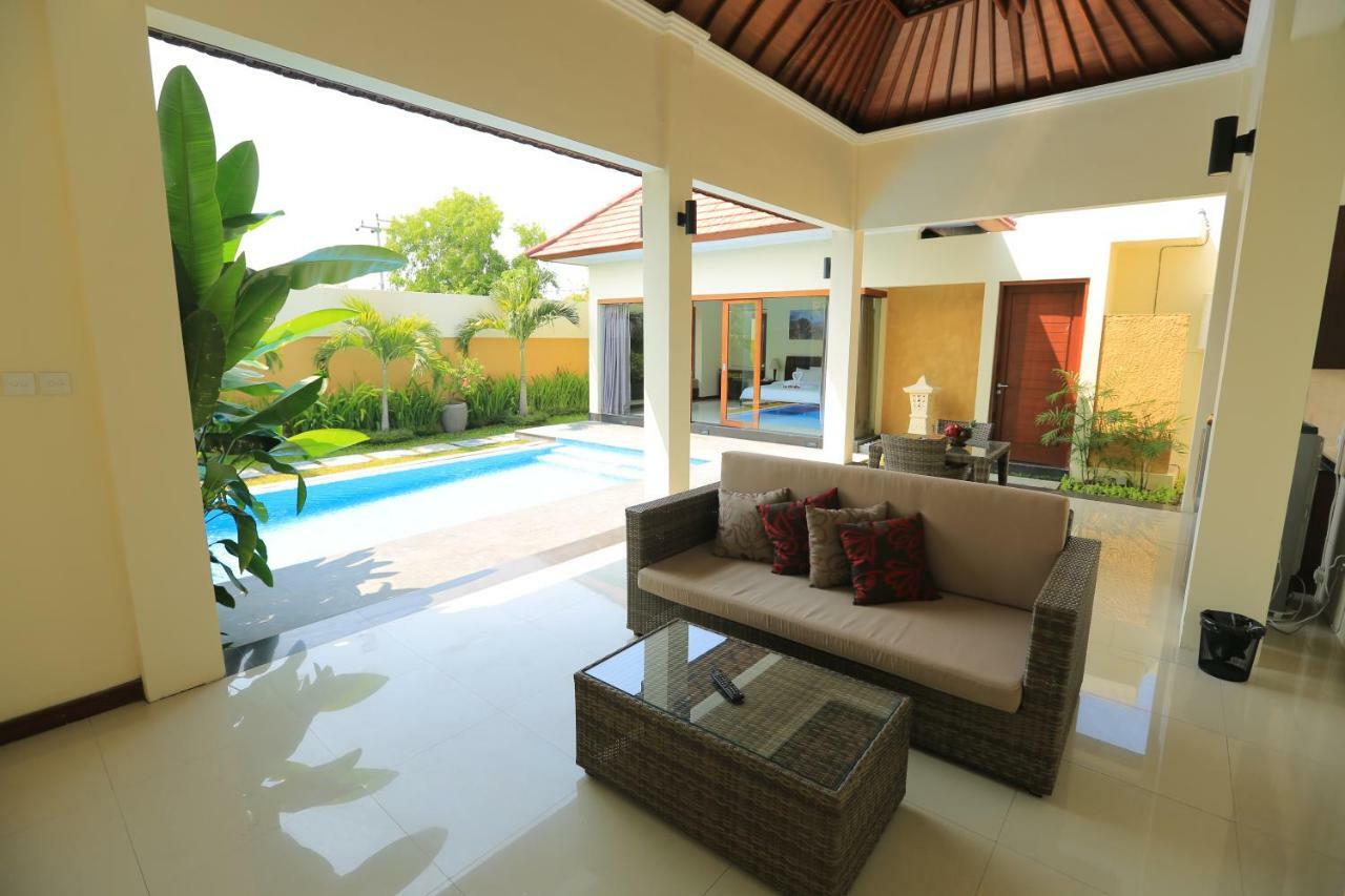 Putri Bali Villa Семиньяк Экстерьер фото